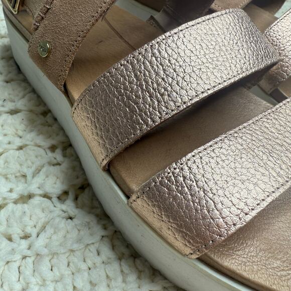 UGG Braelynn Metallic Leather Sandals Rose Gold Size 10 - Picture 5 of 15